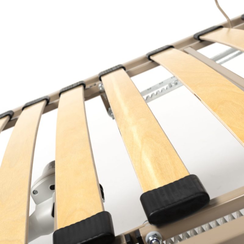 Letto elettrico con sponde e maniglia alzamalati Club D - doghe in legno - immagine 3