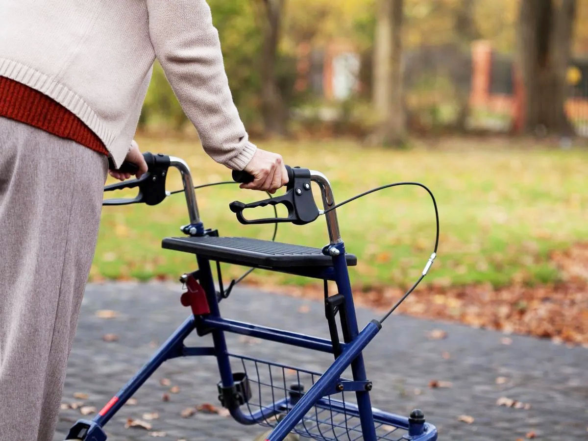 Deambulatore per anziani
